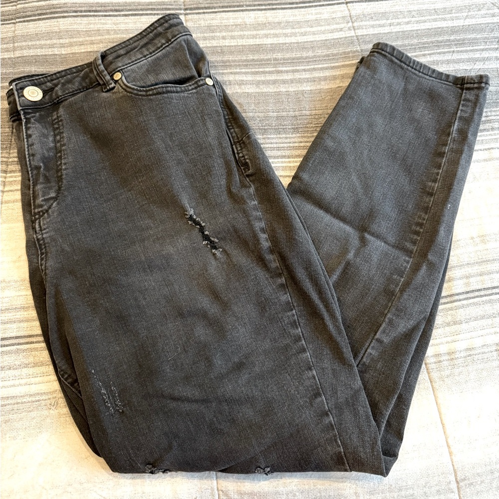 🌺3 for $15🌺 Dark Gray Skinny Jeans